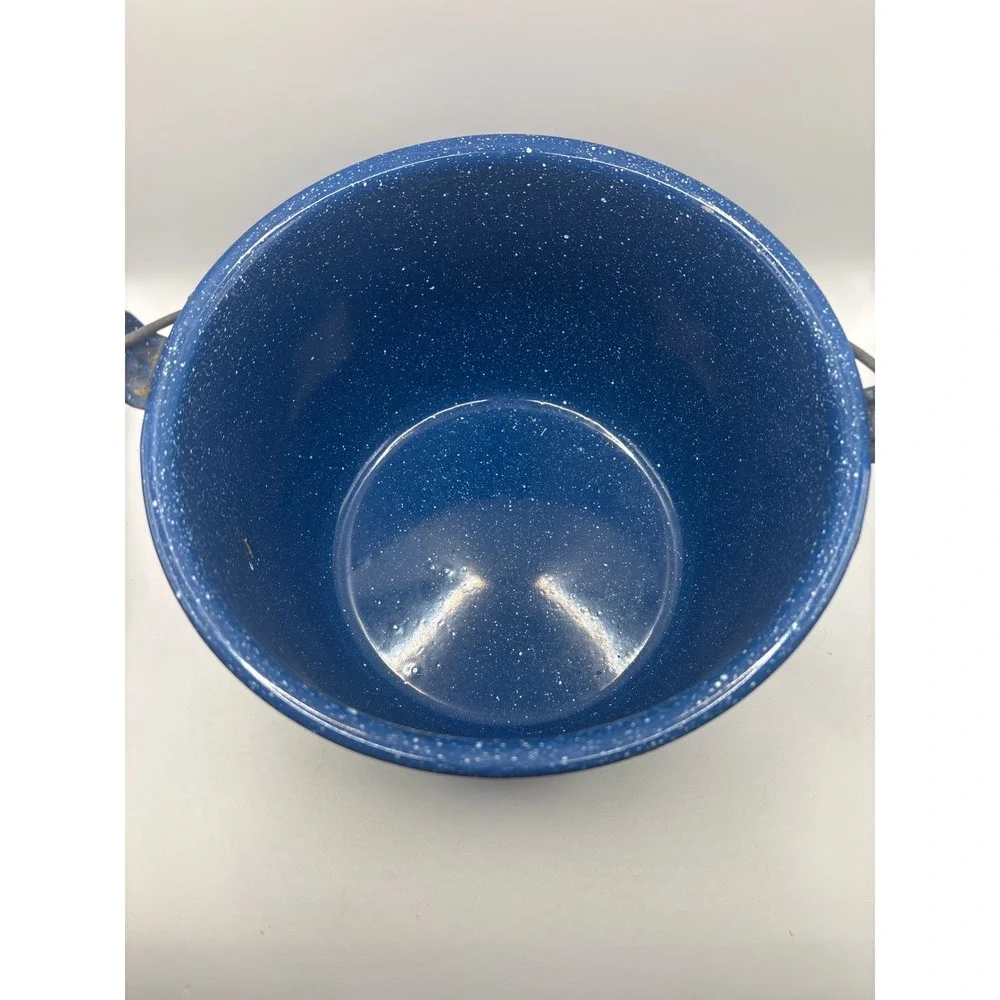 Vintage Blue Speckle Enamelware Pot Wire Bail Handle Graniteware Farmhouse Decor